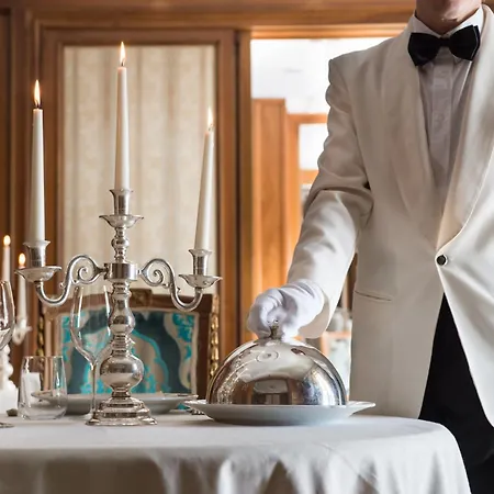 Hotel Grand Des Bains 5*