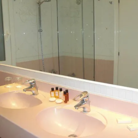 Hotel Grand Des Bains