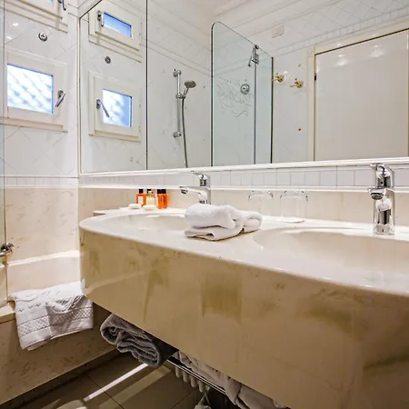 Grand Des Bains 5*