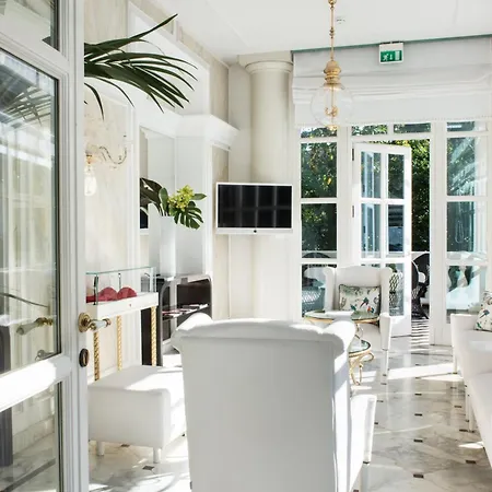 Grand Des Bains 5*