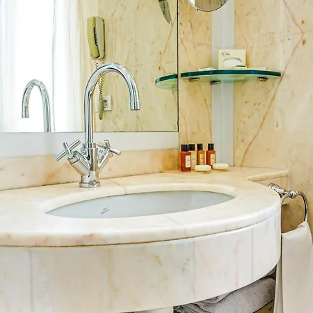 Grand Des Bains 5*