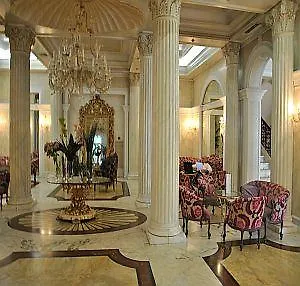 Ξενοδοχείο Grand Des Bains